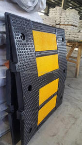 विभिन्न बाहरी आर्थिक पुनर्नवीनीकरण सड़क सुरक्षा उत्पाद रबर गति बम्प - Product Image 3