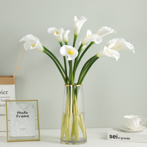 Fleurs artificielles en PVC Calla Lily 30cm-100cm Blanc Rose Jaune Rouge pour la décoration de la maison et les accessoires de mariage - Product Image 2