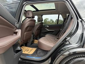 รถยนต์มือสองขายดี ปี <span class=keywords><strong>2022</strong></span> BMW X5 XDrive30Li M Sport Package รถ SUV มือสอง พวงมาลัยซ้าย เกียร์ออโต้ ระดับหรู 245 แรงม้า ขับเคลื่อนสี่ล้อ สภาพดีเยี่ยม - Product Image 4
