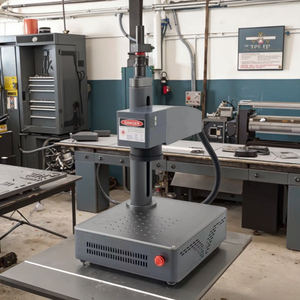 Nouvelle machine de marquage et de gravure laser fibre 20W 30W pour pierre, haute précision, portable, de table, compatible DXF BMP, à coût réduit - Product Image 1
