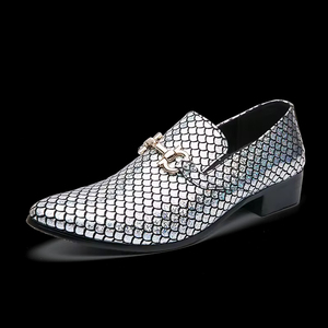 Chaussures Oxford formelles faites à la main pour l'automne et l'hiver, respirantes, imperméables, à boucle, pour les affaires, les mariages, chaussures pour hommes augmentant la taille - Product Image 6