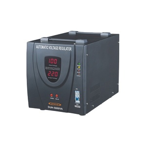 Stabilisateur/régulateur <span class=keywords><strong>de</strong></span> <span class=keywords><strong>tension</strong></span> automatique contrôlé par processeur 5 kVA <span class=keywords><strong>5000</strong></span> <span class=keywords><strong>Watt</strong></span> avec disjoncteur utilisé pour les appareils électroménagers - Product Image 1
