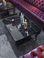 Ensemble de mobilier de table pour boîte de nuit KTV de luxe, banquette Chesterfield bordeaux capitonnée à boutons profonds, sièges VIP avec canapé