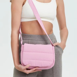 Bolso Bandolera de Nailon Ligero, Diseño Acolchado, para Hombre y Mujer, Moderno y Pequeño - Product Image 1