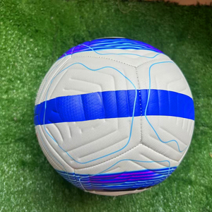 Ballons <span class=keywords><strong>de</strong></span> football <span class=keywords><strong>de</strong></span> haute qualité, design personnalisé, cuir PU premium, finition brillante, respectueux <span class=keywords><strong>de</strong></span> l'environnement, taille 5, vessie en caoutchouc thermocollé - Product Image 2