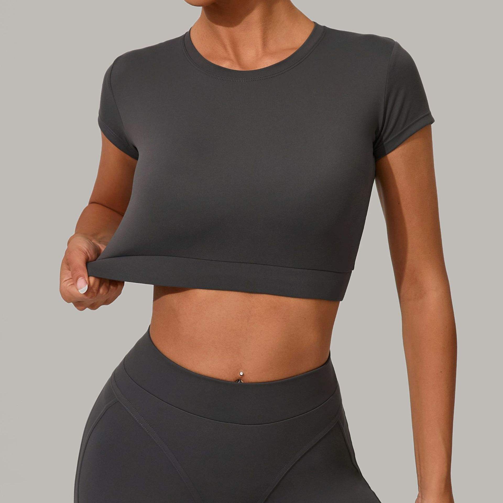 สีเทาถ่าน