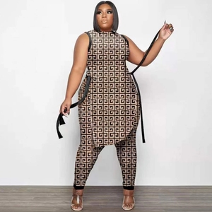 Due pezzi Set africano nuovo Dashiki moda abito senza maniche Top e pantaloni abiti da festa per donna abiti <span class=keywords><strong>2022</strong></span> <span class=keywords><strong>primavera</strong></span> <span class=keywords><strong>estate</strong></span> abbinamento - Product Image 1