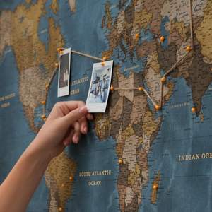 <span class=keywords><strong>Carte</strong></span> <span class=keywords><strong>du</strong></span> <span class=keywords><strong>monde</strong></span> <span class=keywords><strong>en</strong></span> toile avec <span class=keywords><strong>tableau</strong></span> d'affichage <span class=keywords><strong>en</strong></span> liège, lettrage anglais, images <span class=keywords><strong>en</strong></span> toile avec motif de <span class=keywords><strong>carte</strong></span> <span class=keywords><strong>du</strong></span> <span class=keywords><strong>monde</strong></span>, décoration murale 90x60 cm - Product Image 5