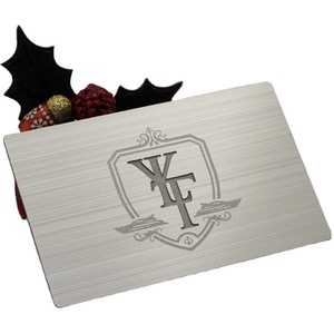 Tarjetas de Visita Metálicas de Lujo Personalizadas con Acabado Mate, Grabado Láser, Mini Etiqueta Negra/Plateada, NFC RFID T5577 EM4305, Resistentes al Agua - Product Image 1