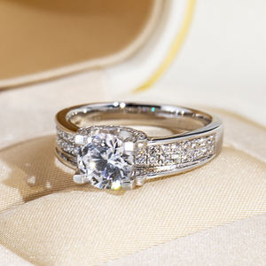 Anillo de Diamantes Cultivados en Laboratorio Messi Jewelry MSR-1744, Oro de 18K, Corte Redondo, Diseño de Garra de Toro, Joyería de Moda - Product Image 5