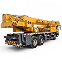 Grue d'occasion de 25 tonnes à vendre à bas prix, procédures d'exportation complètes, hauteur de levage maximale 49,5 m, portée 50 m