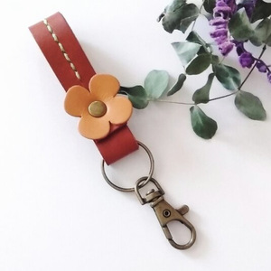 PU leather keychain, <b>sweet</b> and cute bag charm, <b>flower</b> car backpack ornament. - Product Image 2