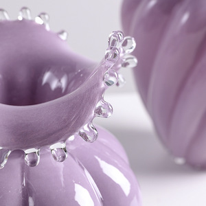 Vase hydroponique en verre violet délicat, bouteille créative à bouche ondulée, vase à fleurs noble pour table, artisanat - Product Image 4