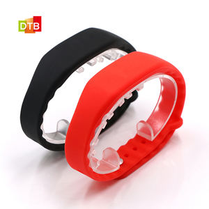 맞춤형 SW19 지불 <span class=keywords><strong>NFC</strong></span> 팔찌 재사용 가능한 스마트 티켓 팔찌 uhf <span class=keywords><strong>rfid</strong></span> 실리콘 팔찌 - Product Image 2