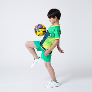 Factory wholesale kids custom team short sleeve soccer jerseys and kits - Product Image 3