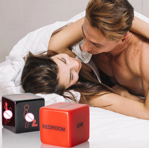 Yun 2cm rouge et noir combinaison anglais Couple <span class=keywords><strong>Action</strong></span> dés amusant en plastique et acrylique carré jeu fournitures avec Logo personnalisé - Product Image 3