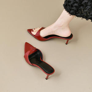 รองเท้าส้นสูงแบบสวมเปิดนิ้วเท้า สีดำและสีนู้ด หนังแก้ว 7 ซม. แฟชั่นฤดูร้อนสำหรับผู้หญิง ส้นเข็ม ปลายแหลม เซ็กซี่ - Product Image 3