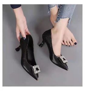 Scarpe da <span class=keywords><strong>Donna</strong></span> Francesi Slip-On con Tacco a Spillo e Punta Aperta, Nuove per Primavera Estate Autunno, Comode per i Piedi, con Punta Affusolata e Aumento di Altezza - Product Image 6