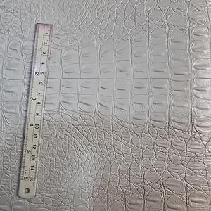 Feuille de cuir PU microfibre à épaisseur personnalisée pour sacs de mode et rembourrage de meubles – Prix usine compétitif - Product Image 1