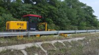 Tondeuse à flèche hydraulique ROADWAY RWDC22 pour terrains en pente avec système d'évitement d'obstacles