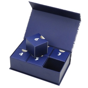 Calendario de Adviento de Navidad de 6 Días con Diseño de Papel Plateado, Caja de Regalo de Chocolate - Product Image 1