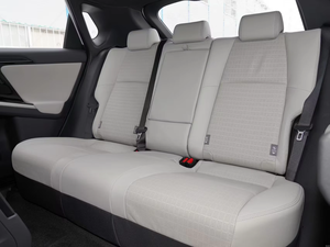 <span class=keywords><strong>Toyota</strong></span> BZ4X Elite <span class=keywords><strong>2022</strong></span> d'occasion en excellent état, véhicule électrique longue portée 400 km, SUV 4 roues motrices, énergie propre - Product Image 4