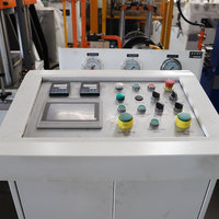Presse hydraulique automatique de 315 tonnes avec PLC et plaque chauffante utilisée pour le système servo de pressage à chaud SMC