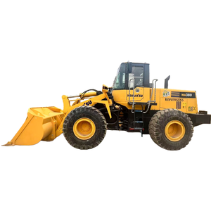 Chargeuse sur pneus Komatsu WA380 d'occasion, de taille moyenne, fabriquée au Japon. 17 tonnes, 90% neuve. - Product Image 1