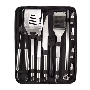 <span class=keywords><strong>Kit</strong></span> d'outils de <span class=keywords><strong>barbecue</strong></span> 5 pièces <span class=keywords><strong>en</strong></span> acier inoxydable avec poignée tubulaire, fourchette et spatule – Ensemble de grillades extérieur moderne et minimaliste - Product Image 3