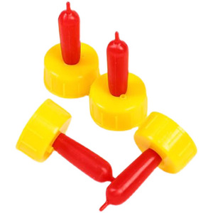 Biberon en plastique rouge pour veaux avec tétine facile à utiliser - Product Image 4