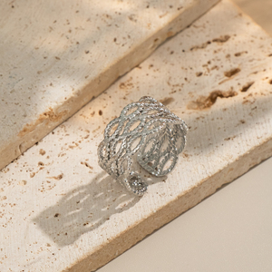 Anello Aperto X&L Vintage Wave Compilation per Donne, Placcato in Oro 18K PVD, Acciaio Inossidabile, Gioielli Minimalisti, Regali all'Ingrosso - Product Image 4