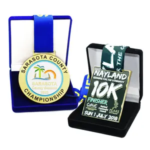 RENHUI Sport Display Box Award Metal Crafts Medalhas Personalizadas E Troféus Medalhas Com Caixa De Veludo