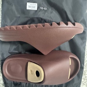 <span class=keywords><strong>Sandalias</strong></span> Unisex <span class=keywords><strong>Yeezy</strong></span> de Punta Abierta con Suela Gruesa de EVA de Alta Calidad, Duraderas, Cómodas y Ligeras para Exteriores y Hogar - Product Image 5