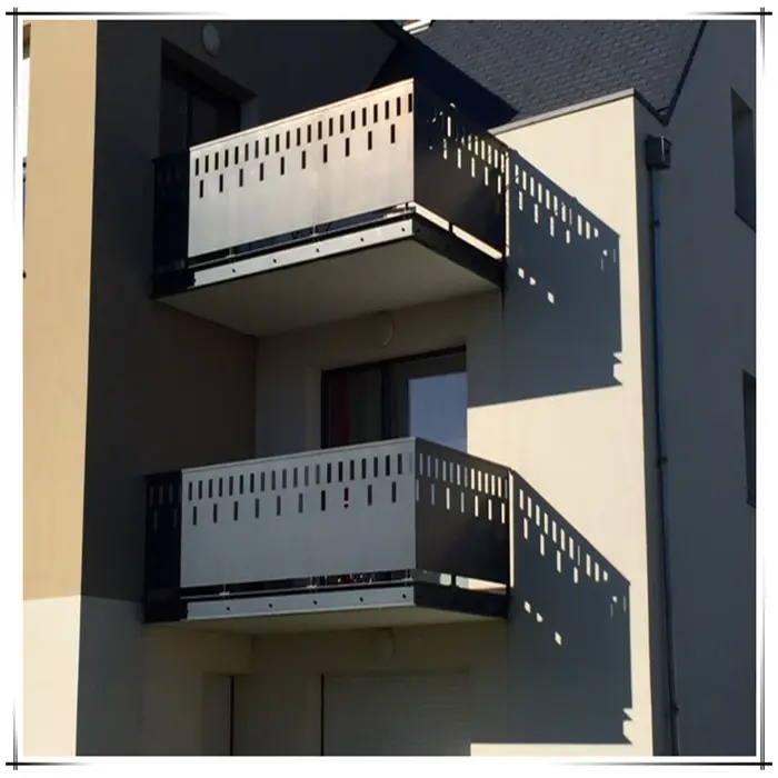 Ev en ucuz ahşap tahıl teras tasarımı balkon korkuluk altın korkuluk sistemi alüminyum fiyat açık korkuluk küpeşte sonrası