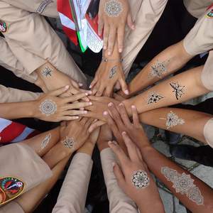 TATUAJES TEMPORALES DE HENA NEGRA para MUJERES - 53PCS Pegatinas de Tatuajes de Flores <span class=keywords><strong>Mandala</strong></span> Grandes para Chicas - Product Image 4