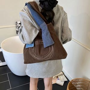 Sac à main en jean tendance pour femme, sacs fourre-tout en jean grande capacité pour le quotidien et les voyages en extérieur - Product Image 4