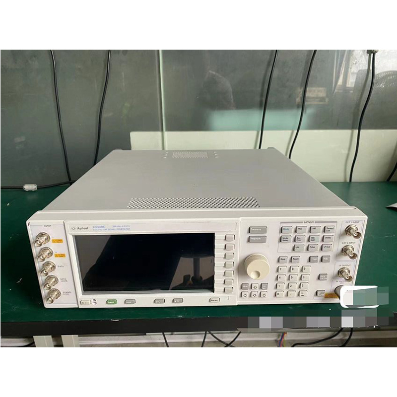 Agilent E4438C 250khz - 6GHz ESG Vector Signal Generator