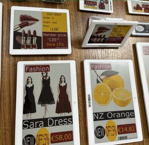 Écran E-Paper de supermarché de 5,8 pouces, étiquette électronique d'étagère à 4 couleurs, système ESL, étiquette de prix numérique E Ink pour magasin électronique - Product Image 1