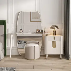 Туалетный столик для макияжа в скандинавском стиле со светодиодным зеркалом и табуретом в полный рост
