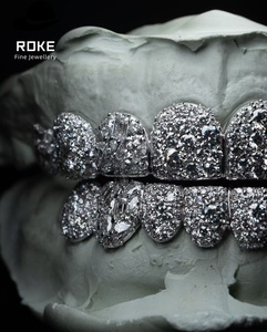 <span class=keywords><strong>Grillz</strong></span> personnalisés en or 9K/10K avec diamants ronds et taille émeraude - Bijoux hip-hop de luxe - Product Image 4