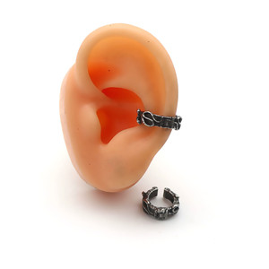 Yunnique Boucles d'oreilles manchette motif serpent en acier titane argenté tibétain, clip d'oreille sans perçage, style punk géométrique, bijoux de mode - Product Image 4