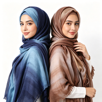 Écharpe en satin de rayonne, coton et viscose, imprimé arc-en-ciel, hijab musulman respirant, châle coupe-vent, foulard pour femme avec pompons