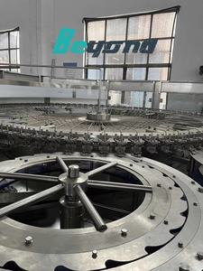 Macchina Automatica per il Riempimento di Bevande Gassate in Bottiglie di Vetro con Capacità di 3000BPH - Product Image 5