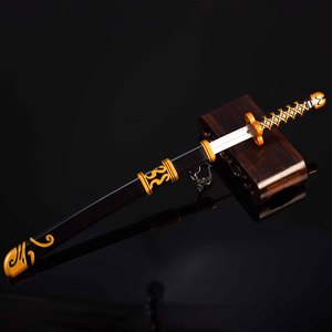 22CM japanische Samurai Sakura <span class=keywords><strong>Oni</strong></span> Maske Katana Voll metall Zink legierung Schlüssel bund Sammler Schreibtisch Dekoration Anime-inspiriertes Handwerk - Product Image 4