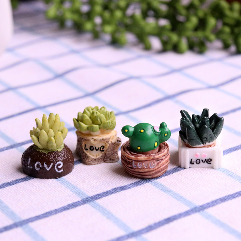 Mini Love Fleshy Cactus Plant Figurines for DIY Gardens