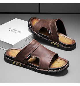 Sandales de plage contemporaines pour hommes en cuir de qualité supérieure, avec empeigne ventilée et design à sangle creuse, finement cousues, résistantes à l'abrasion - Product Image 4
