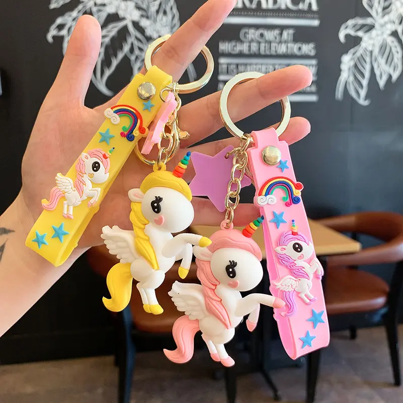 Moda gökkuşağı Pony kauçuk anahtarlık sırt çantası kolye PVC yumuşak kauçuk 3D hayvan gökkuşağı ünikorn anahtarlık