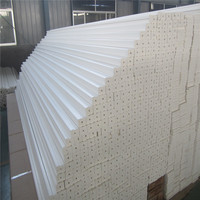Composants de volet horizontal en PVC durables et modernes, avec lames, montants, rail supérieur et charnières, aspect bois, écologiques, faciles à nettoyer, pour hôpital