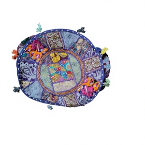 Housse de coussin de sol ronde en patchwork brodé bohème 18x18, housse de pouf ottoman en soie avec taies d'oreiller décoratives, cadeau pour elle - Product Image 1
