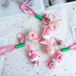 Porte-clés en acrylique avec rose éternelle et lapin fraise <span class=keywords><strong>mignon</strong></span>, pendentif breloque, accessoires de sac lapin kawaii, <span class=keywords><strong>cadeau</strong></span> romantique <span class=keywords><strong>pour</strong></span> elle - Product Image 5